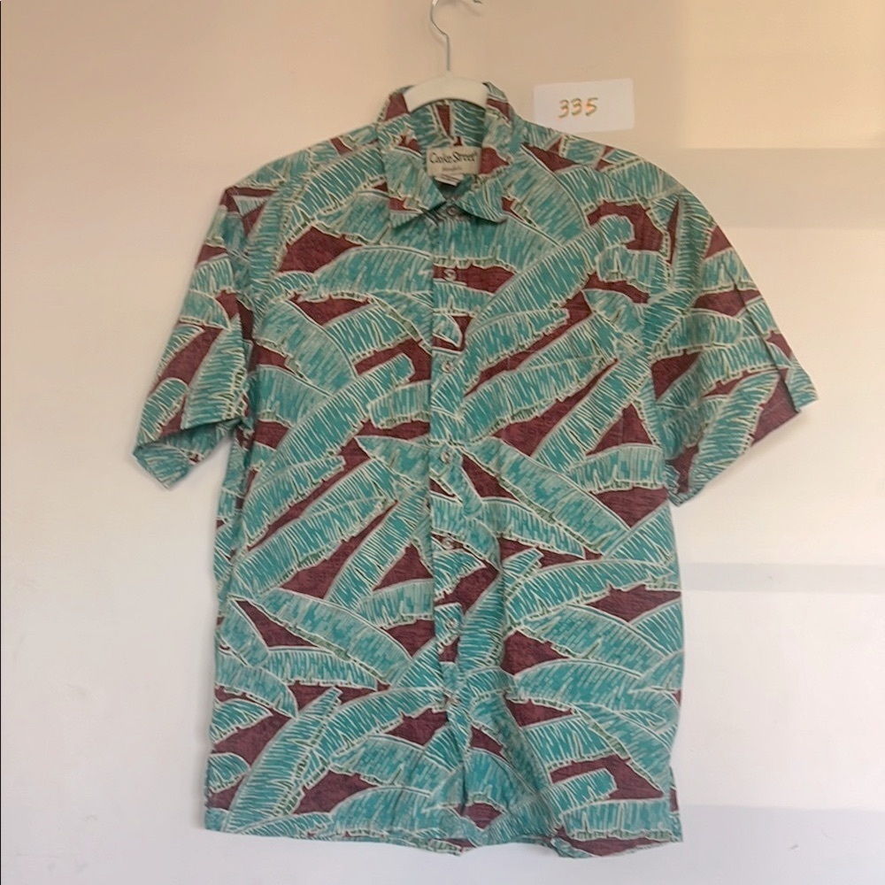 Casual Green and Red Button Down Shirt with Retro Pattern